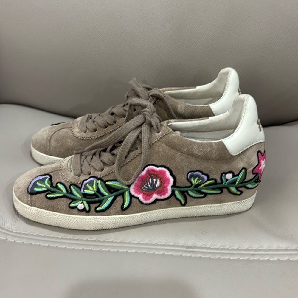 ASH Limited Gull Embroidered Sneakers sz 37